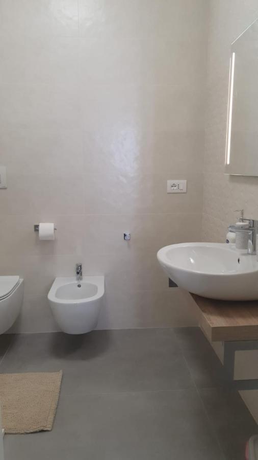 Apartament Casa Di Monique 1 Bari Zewnętrze zdjęcie